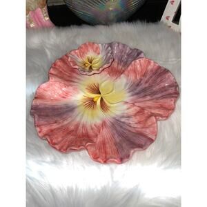 Garden Collection Pink Chip & Dip Flower Plate